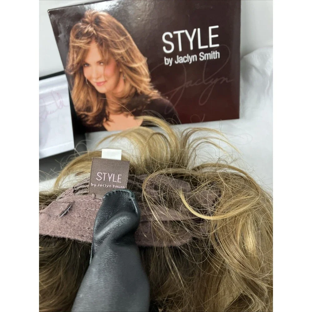 Jaclyn Smith Wig Style A3270 Get Inspired 12/23HS8 Size Average Wavy Dark Blonde